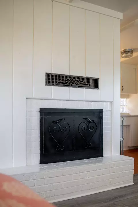 Living - 1314 NE 9th St, Bend, OR 97701 photo 8 of 8