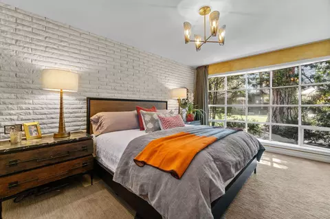 Bedroom - 1314 NE 9th St, Bend, OR 97701 photo 1 of 8