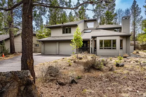 Exterior - 57698 Poplar Ln #50, Sunriver, OR 97707 photo 3 of 15