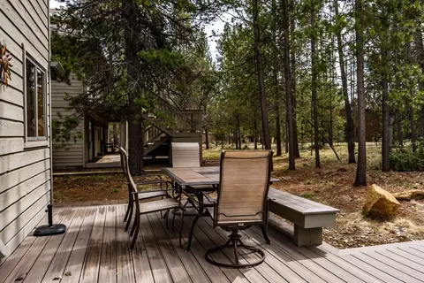 Exterior - 57698 Poplar Ln #50, Sunriver, OR 97707 photo 11 of 15