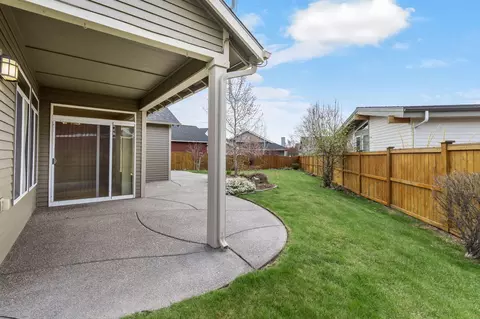 Exterior - 20736 Kilbourne Loop, Bend, OR 97701 photo 4 of 8