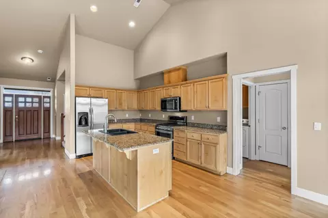 Kitchen - 20736 Kilbourne Loop, Bend, OR 97701 photo 3 of 3