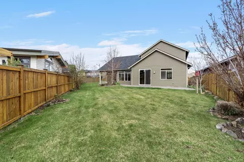 Exterior - 20736 Kilbourne Loop, Bend, OR 97701 photo 5 of 8