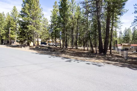 60130 Crater Rd, Bend, OR 97702