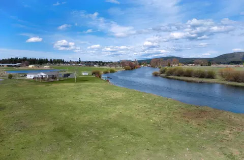 View/Area - 32154 Modoc Point Rd, Chiloquin, OR 97624 photo 1 of 15