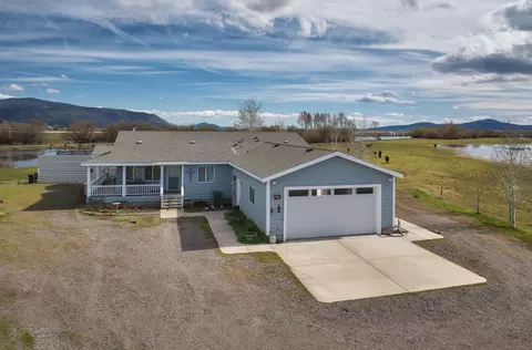 Exterior - 32154 Modoc Point Rd, Chiloquin, OR 97624 photo 2 of 5