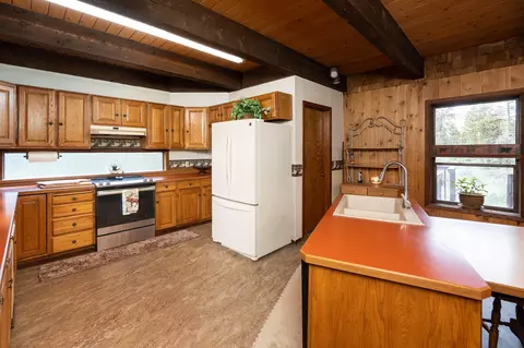 Kitchen - 61153 Sidewinder, Bend, OR 97702 photo 2 of 3