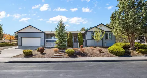 3720 SW Crest Ct, Redmond, OR 97756