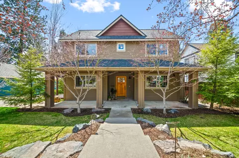 2211 NW Monterey Pines Dr, Bend, OR 97703