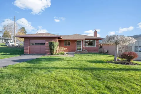 502 Mt Pitt St, Klamath Falls, OR 97601