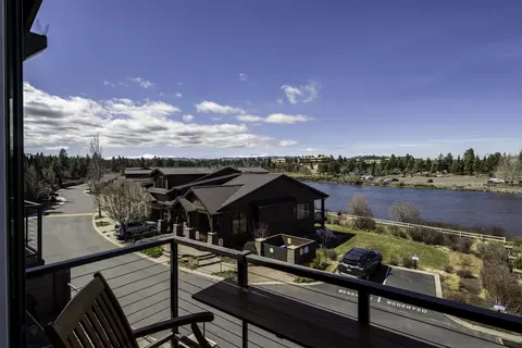 853 SW Crestline Dr, Bend, OR 97702