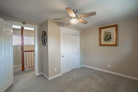 Bedroom - 816 S Shasta Ave, Eagle Point, OR 97524 photo 5 of 6