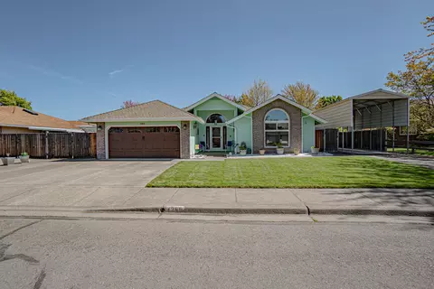 265 Brandon St, Central Point, OR 97502