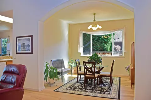 Dining - 479 Quail Run, Eagle Point, OR 97524 photo 2 of 4