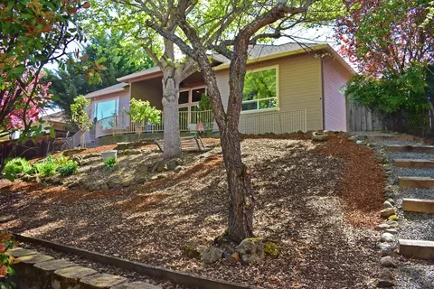 Exterior - 479 Quail Run, Eagle Point, OR 97524 photo 3 of 22