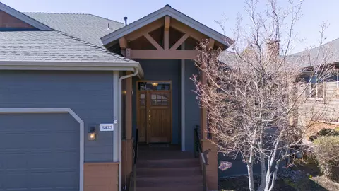 8423 Forest Ridge Loop, Redmond, OR 97756