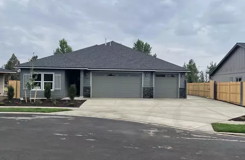 4975 SW Yew Pl #LOT 22, Redmond, OR 97756