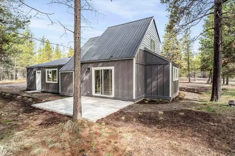 Exterior - 16575 Prairie View Dr, La Pine, OR 97739 photo 8 of 11