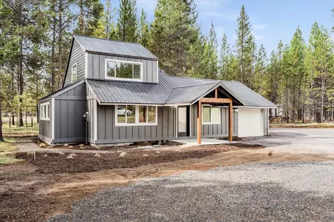 Exterior - 16575 Prairie View Dr, La Pine, OR 97739 photo 2 of 11