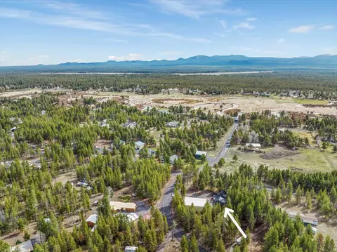 View/Area - 16575 Prairie View Dr, La Pine, OR 97739 photo 4 of 6