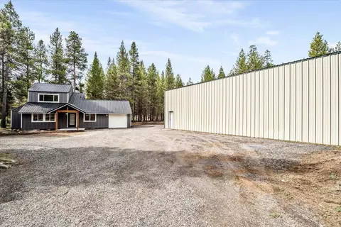 Exterior - 16575 Prairie View Dr, La Pine, OR 97739 photo 10 of 11