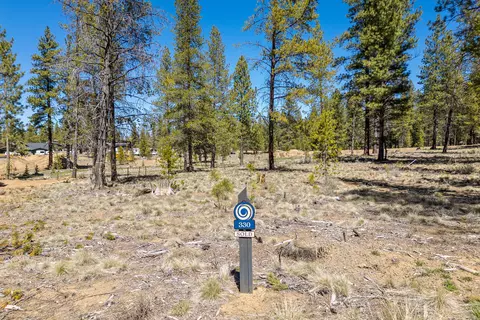 18235 Basalt Ln, Bend, OR 97707 photo 1