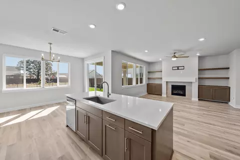 4246 SW 47th Pl, Redmond, OR 97756