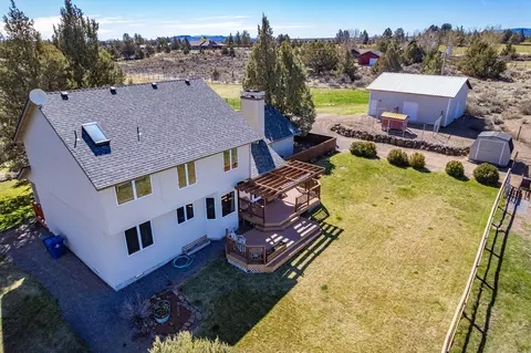 View/Area - 22390 Mcardle Rd, Bend, OR 97702 photo 7 of 14