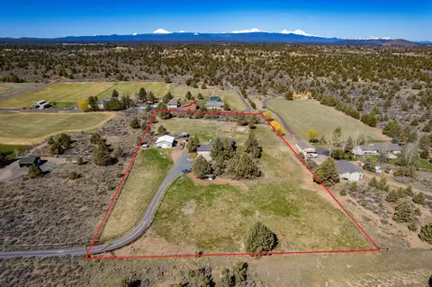 22390 Mcardle Rd, Bend, OR 97702