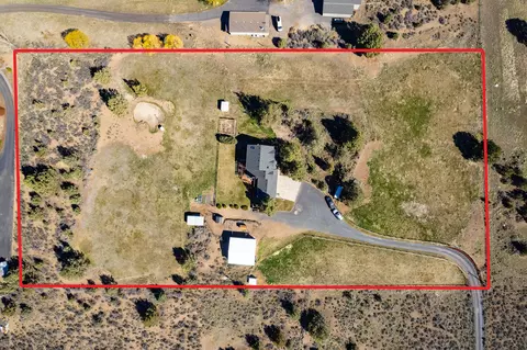 View/Area - 22390 Mcardle Rd, Bend, OR 97702 photo 8 of 14