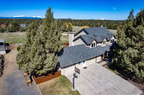 Exterior - 22390 Mcardle Rd, Bend, OR 97702 photo 14 of 23