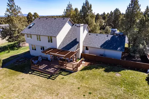 Exterior - 22390 Mcardle Rd, Bend, OR 97702 photo 15 of 23