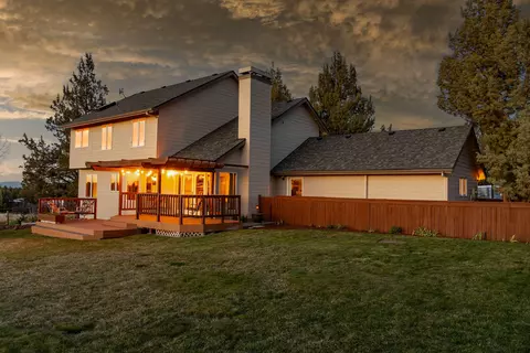 Exterior - 22390 Mcardle Rd, Bend, OR 97702 photo 5 of 23
