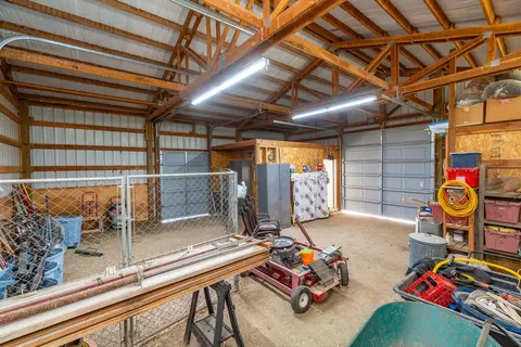 Exterior - 22390 Mcardle Rd, Bend, OR 97702 photo 1 of 23
