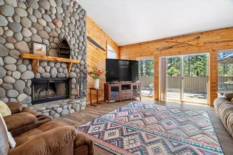 17763 Woodland Ln #8, Sunriver, OR 97707