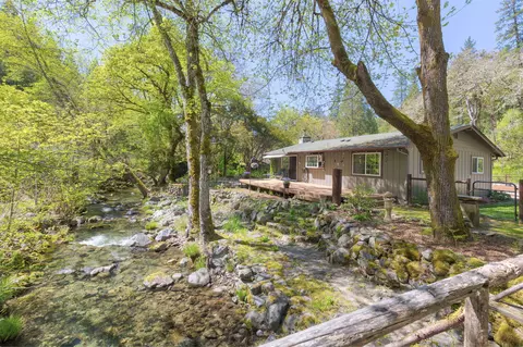 3445 Granite Hill Rd, Grants Pass, OR 97526