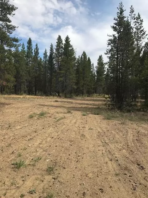16780 Pine Pl, La Pine, OR 97739 photo 4