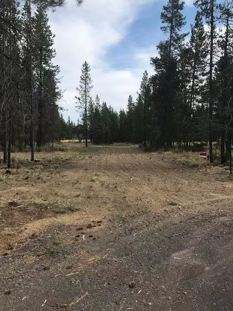16780 Pine Pl, La Pine, OR 97739 photo 2