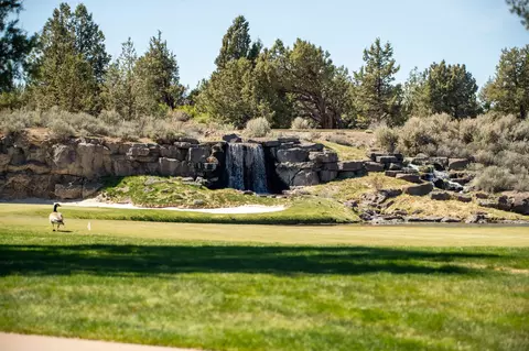 65615 Pronghorn Estates Dr #LOT 3, Bend, OR 97701