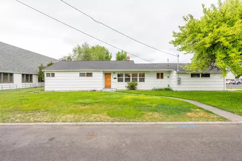 885 E 1st St, Prineville, OR 97754