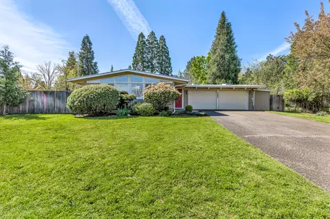 1500 Oregon St, Ashland, OR 97520