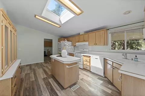 1643 Yoke Rd, La Pine, OR 97739 photo 14