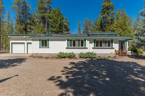 1643 Yoke Rd, La Pine, OR 97739 photo 2