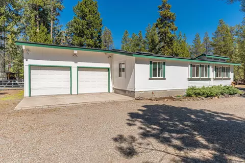 1643 Yoke Rd, La Pine, OR 97739 photo 3