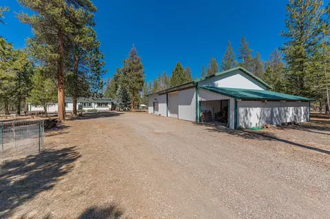 1643 Yoke Rd, La Pine, OR 97739 photo 4