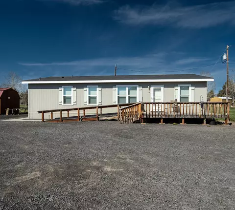 64954 Hunnell Rd, Bend, OR 97703