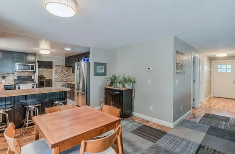 Dining - 56243 Solar Dr, Bend, OR 97707 photo 2 of 2