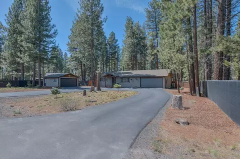 Exterior - 56243 Solar Dr, Bend, OR 97707 photo 2 of 9