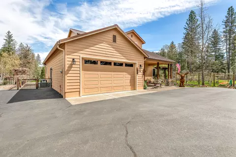 Exterior - 68 Busch Rd, Trail, OR 97541 photo 3 of 28