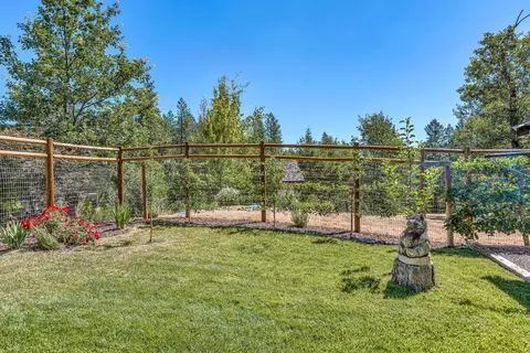 Exterior - 68 Busch Rd, Trail, OR 97541 photo 20 of 28